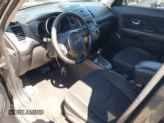 2013 Kia Soul + with VIN KNDJT2A68D7751533, listed as a IAAI auction lot 41995980 with 187,388 mi miles and . Bid and sale history available at DreamBid. Image 5.