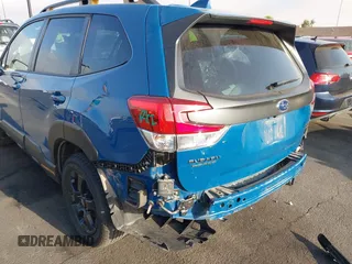 2023 Subaru Forester Wilderness z VIN JF2SKAMC8PH474675, wystawiony jako IAAI lot #42279893 z przebiegiem 27 604 mil mil oraz . Historia ofert i sprzedaży dostępna na DreamBid. Obrazek 3.