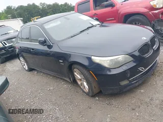 2010 BMW 5 Series 535i xDrive z VIN WBANV9C54AC391945, wystawiony jako IAAI lot #42360802 z przebiegiem 173 297 mil mil oraz . Historia ofert i sprzedaży dostępna na DreamBid. Obrazek 1.