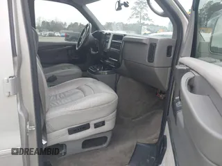 2006 Chevrolet Express Passenger with VIN 1GBFG15T161152066, listed as a IAAI auction lot 41734299 with 95,443 mi miles and . Bid and sale history available at DreamBid. Image 5.