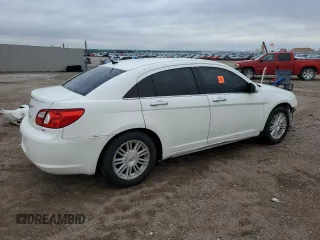 2008 Chrysler Sebring Limited z VIN 1C3LC66KX8N295515, wystawiony jako Copart lot #57480675 z przebiegiem 149 569 mil mil oraz Szkoda całkowita • Salvage title. Historia ofert i sprzedaży dostępna na DreamBid. Obrazek 3.