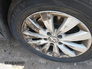 2013 Volkswagen Passat Wolfsburg Edition с VIN 1VWAP7A33DC085208, выставлен на аукционе IAAI как лот 42244409 с пробегом 164 483 миль миль и . История ставок и продаж доступна на DreamBid. Изображение 12.