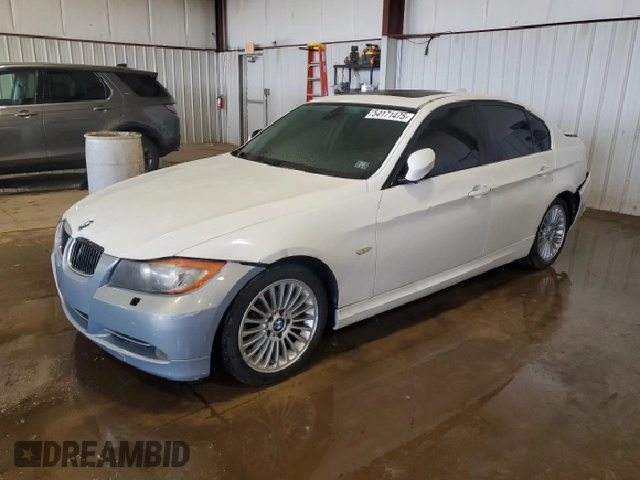 2009 BMW 3 Series 328i z VIN WBAPH57509NM32770, wystawiony jako Copart lot #54171475 z przebiegiem 179 642 mil mil oraz Szkoda całkowita • Salvage title. Historia ofert i sprzedaży dostępna na DreamBid. Obrazek 1.