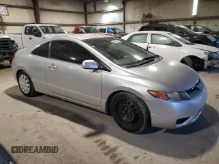 2008 Honda Civic Cpe LX with VIN 2HGFG12648H562554, listed as a Copart auction lot 42913665 with 164,719 mi miles and Clean Title. Bid and sale history available at carsss.com. Image 4.