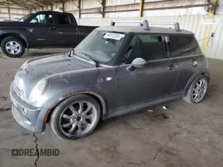 2004 MINI Hardtop S z VIN WMWRE33444TD88119, wystawiony jako Copart lot #44813265 z przebiegiem 162 909 mil mil oraz Szkoda całkowita • Salvage title. Historia ofert i sprzedaży dostępna na DreamBid. Obrazek 1.