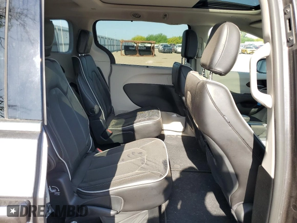 2022 Chrysler Pacifica Limited with VIN 2C4RC1GGXNR215860, listed as a Copart auction lot 52531315 with 12,831 mi miles and Salvage title. Bid and sale history available at DreamBid. Image 11.