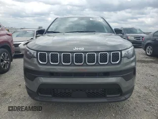 2024 Jeep Compass Sport z VIN 3C4NJDAN9RT600164, wystawiony jako Copart lot #50382315 z przebiegiem 3 710 mil mil oraz Szkoda całkowita • Salvage title. Historia ofert i sprzedaży dostępna na DreamBid. Obrazek 5.