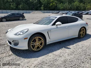 2013 Porsche Panamera with VIN WP0AA2A74DL014271, listed as a Copart auction lot 69182284 with 0 mi miles and Salvage Title. Bid and sale history available at carsss.com. Image 1.