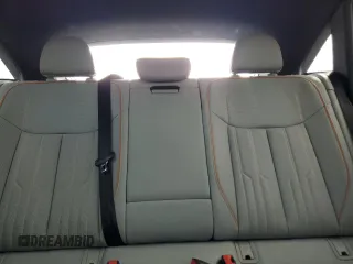 2024 Audi Q8 e-tron z VIN WA1DABGE7RB005395, wystawiony jako Copart lot #53782745 z przebiegiem 6989 mil mil oraz Szkody całkowita. Historia ofert i sprzedaży dostępna na DreamBid. Obrazek 10.