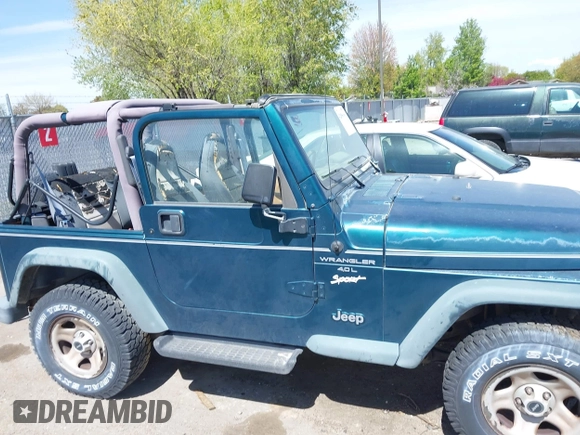 1997 Jeep Wrangler Sport with VIN 1J4FY19S4VP539226, listed as a IAAI auction lot 42096161 with 1 mi miles. Bid and sale history available at carsss.com. Image 6.