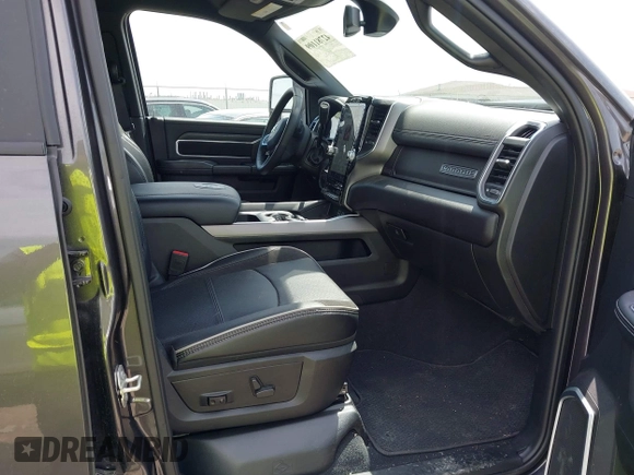 2024 Ram 2500 Laramie with VIN 3C6UR5FL3RG143997, listed as a IAAI auction lot 42781109 with 16,539 mi miles and . Bid and sale history available at DreamBid. Image 5.
