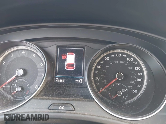 2021 Volkswagen Atlas SE with VIN 1V2WE2CA3MC240934, listed as a IAAI auction lot 41739347 with 44,485 mi miles and . Bid and sale history available at DreamBid. Image 7.