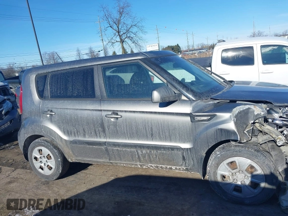 2013 Kia Soul with VIN KNDJT2A5XD7623334, listed as a IAAI auction lot 41424583 with 119,644 mi miles. Bid and sale history available at carsss.com. Image 13.