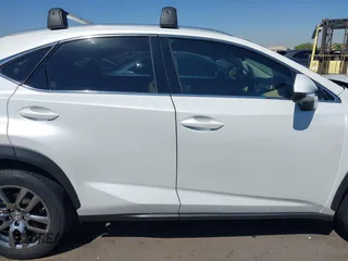 2016 Lexus NX 200t z VIN JTJYARBZ6G2025870, wystawiony jako IAAI lot #42009967 z przebiegiem 105 250 mil mil oraz . Historia ofert i sprzedaży dostępna na DreamBid. Obrazek 13.