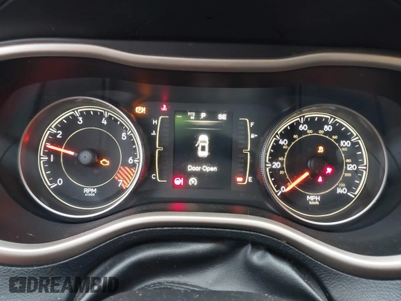 2015 Jeep Cherokee Latitude with VIN 1C4PJLCB6FW547788, listed as a IAAI auction lot 42177621 with 138,945 mi miles and . Bid and sale history available at carsss.com. Image 7.