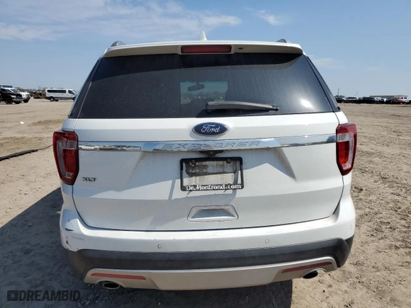2017 Ford Explorer XLT with VIN 1FM5K7D82HGD11937, listed as a Copart auction lot 47123295 with 199,950 mi miles and Salvage Title. Bid and sale history available at carsss.com. Image 6.