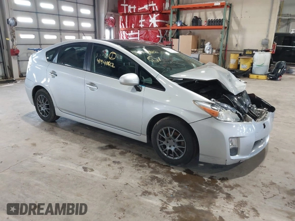 2010 Toyota Prius II with VIN JTDKN3DU1A0135594, listed as a IAAI auction lot 41940822 with 206,410 mi miles. Bid and sale history available at carsss.com. Image 1.