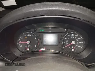 2018 Kia Sorento LX with VIN 5XYPG4A33JG346937, listed as a IAAI auction lot 40981792 with 80,590 mi miles. Bid and sale history available at carsss.com. Image 7.