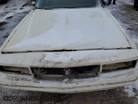 1983 Chevrolet Monte Carlo z VIN 1G1AZ37H5DR175751, wystawiony jako Copart lot #45337105 z przebiegiem 360 000 mil mil oraz Szkody całkowita. Historia ofert i sprzedaży dostępna na DreamBid. Obrazek 11.