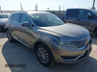 2016 Lincoln MKX Select z VIN 2LMTJ6KR0GBL38841, wystawiony jako IAAI lot #42241733 z przebiegiem 130 329 mil mil oraz . Historia ofert i sprzedaży dostępna na DreamBid. Obrazek 1.