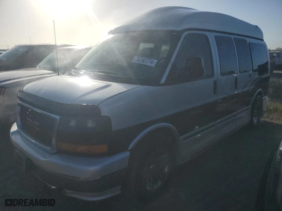 2005 GMC Savana Cargo Van YF7 Upfitter with VIN 1GDFG15T351246441, listed as a Copart auction lot 76742774 with 0 mi miles and Salvage Title. Bid and sale history available at carsss.com. Image 1.