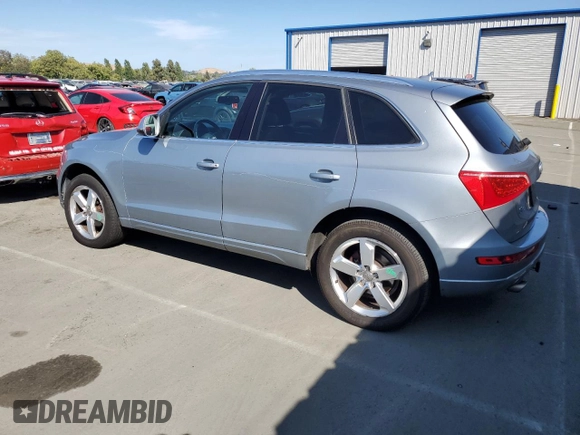 2010 Audi Q5 Premium Plus с VIN WA1LKAFP1AA094025, выставлен на аукционе Copart как лот 62748105 с пробегом 194 715 миль миль и Списание • Salvage title. История ставок и продаж доступна на DreamBid. Изображение 2.