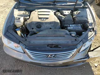 2009 Hyundai Azera Limited with VIN KMHFC46F09A381047, listed as a Copart auction lot 71802614 with 106,632 mi miles and Salvage Title. Bid and sale history available at carsss.com. Image 11.
