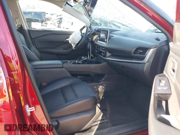 2024 Nissan Rogue SV z VIN 5N1BT3BA9RC705037, wystawiony jako IAAI lot #41827594 z przebiegiem 13 435 mil mil oraz . Historia ofert i sprzedaży dostępna na DreamBid. Obrazek 5.