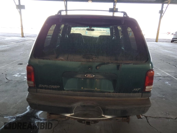 2001 Ford Explorer XLT with VIN 1FMZU83P71ZA33864, listed as a Copart auction lot 80287744 with 204,581 mi miles and Salvage title. Bid and sale history available at DreamBid. Image 6.