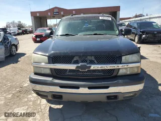 2005 Chevrolet Silverado 1500 LS with VIN 2GCEK13T351341576, listed as a Copart auction lot 52642425 with 228,205 mi miles and Clean Title. Bid and sale history available at carsss.com. Image 5.