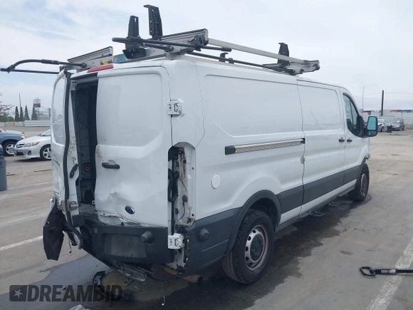 2020 Ford Transit Cargo z VIN 1FTYE1Y86LKA19374, wystawiony jako IAAI lot #42362018 z przebiegiem 93 512 mil mil oraz . Historia ofert i sprzedaży dostępna na DreamBid. Obrazek 4.