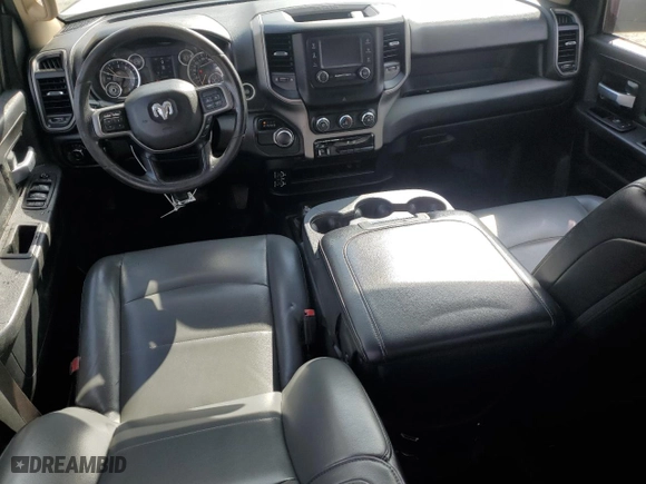 2019 Ram 2500 Tradesman with VIN 3C6UR5HJ6KG565716, listed as a Copart auction lot 44401325 with 113,785 mi miles and Salvage Title. Bid and sale history available at carsss.com. Image 8.