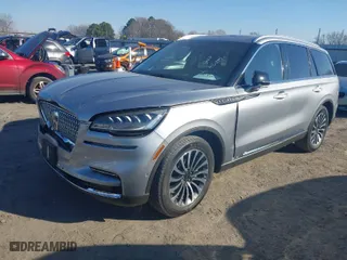 2022 Lincoln Aviator Reserve with VIN 5LM5J7WC4NGL16716, listed as a IAAI auction lot 41683920 with NaN miles. Bid and sale history available at carsss.com. Image 2.