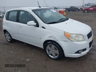 2009 Chevrolet Aveo 2LT z VIN KL1TG66E89B313711, wystawiony jako IAAI lot #41803136 z przebiegiem 65 595 mil mil oraz . Historia ofert i sprzedaży dostępna na DreamBid. Obrazek 1.