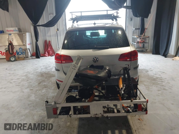2011 Volkswagen Touareg Exec with VIN WVGFK9BP4BD005986, listed as a IAAI auction lot 41183877 with 109,005 mi miles and . Bid and sale history available at DreamBid. Image 16.