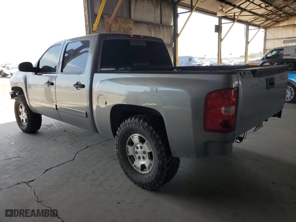 2007 Chevrolet Silverado 1500 LTZ with VIN 2GCFK13Y471505534, listed as a Copart auction lot 64821524 with 215,107 mi miles and Salvage Title. Bid and sale history available at carsss.com. Image 2.