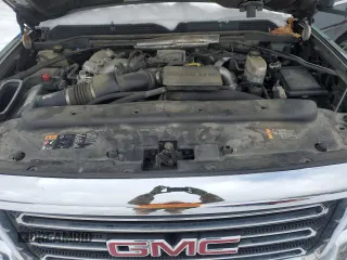2018 GMC Sierra 2500HD SLT with VIN 1GT12TEY5JF261458, listed as a Copart auction lot 41449335 with 231,575 mi miles and Salvage Title. Bid and sale history available at carsss.com. Image 11.