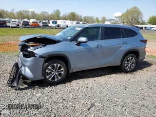 2024 Toyota Highlander LE z VIN 5TDKDRBH7RS539875, wystawiony jako Copart lot #54117965 z przebiegiem 12 453 mil mil oraz Szkoda całkowita • Salvage title. Historia ofert i sprzedaży dostępna na DreamBid. Obrazek 1.