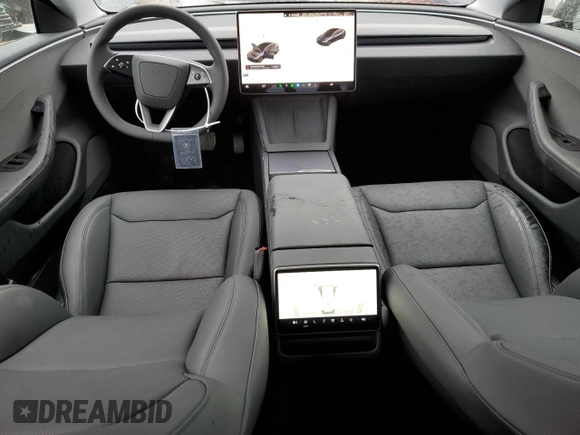 2025 Tesla Model 3 Long Range z VIN 5YJ3E1EA2SF962214, wystawiony jako Copart lot #48961935 z przebiegiem 409 mil mil oraz Szkoda całkowita • Salvage title. Historia ofert i sprzedaży dostępna na DreamBid. Obrazek 8.