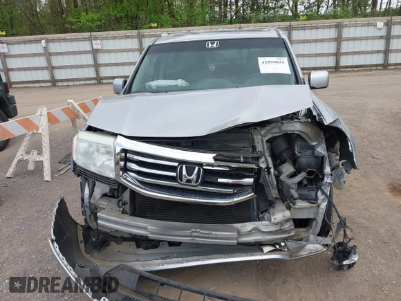 2012 Honda Pilot EX-L with VIN 5FNYF3H5XCB004016, listed as a IAAI auction lot 42059035 with 201,888 mi miles and . Bid and sale history available at carsss.com. Image 6.
