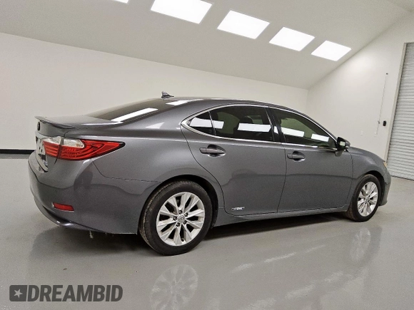 2013 Lexus ES 300h with VIN JTHBW1GG9D2028727, listed as a Copart auction lot 60528025 with 313,614 mi miles and Clean title. Bid and sale history available at DreamBid. Image 3.