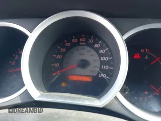 2006 Toyota Tacoma z VIN 5TELU42N06Z154198, wystawiony jako IAAI lot #42032985 z przebiegiem 225 779 mil mil oraz . Historia ofert i sprzedaży dostępna na DreamBid. Obrazek 7.