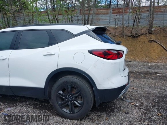 2021 Chevrolet Blazer LT с VIN 3GNKBHRS1MS569998, выставлен на аукционе IAAI как лот 42178844 с пробегом 55 969 миль миль и . История ставок и продаж доступна на DreamBid. Изображение 12.