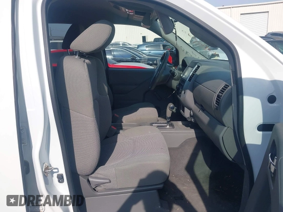 2019 Nissan Frontier SV with VIN 1N6AD0ER5KN777406, listed as a IAAI auction lot 42162010 with 77,702 mi miles and . Bid and sale history available at DreamBid. Image 5.