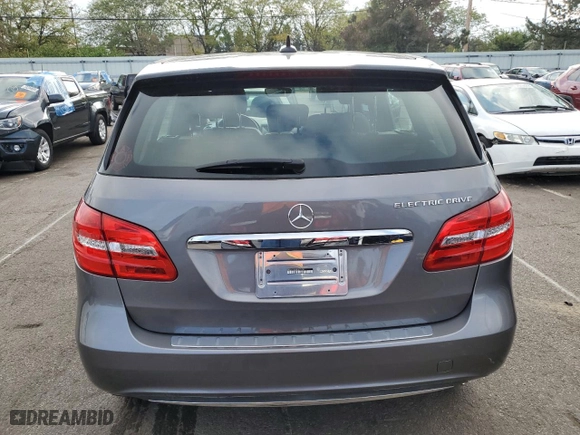 2014 Mercedes-Benz B-Class with VIN WDDVP9AB9EJ001645, listed as a Copart auction lot 73153614 with 69,568 mi miles and Clean Title. Bid and sale history available at carsss.com. Image 6.