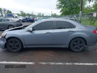 2011 Acura TSX z VIN JH4CU2F69BC003522, wystawiony jako IAAI lot #42265766 z przebiegiem 138 912 mil mil oraz . Historia ofert i sprzedaży dostępna na DreamBid. Obrazek 14.
