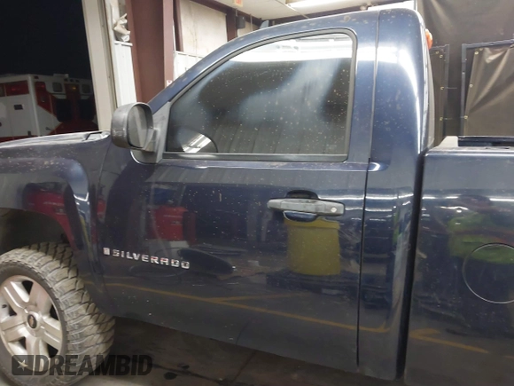 2008 Chevrolet Silverado 1500 Work Truck with VIN 1GCEC14C68Z210990, listed as a IAAI auction lot 41711630 with 185,409 mi miles. Bid and sale history available at carsss.com. Image 13.