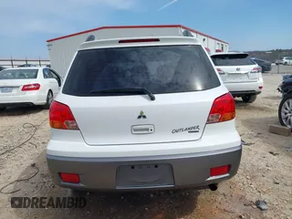 2004 Mitsubishi Outlander LS with VIN JA4LZ31F04U060022, listed as a IAAI auction lot 41775408 with 83,515 mi miles. Bid and sale history available at carsss.com. Image 16.