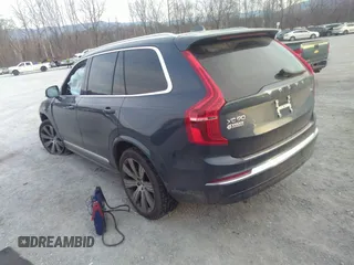 2024 Volvo XC90 Plus Bright Theme with VIN YV4062PE3R1190974, listed as a IAAI auction lot 41785085 with 12,283 mi miles and . Bid and sale history available at DreamBid. Image 3.