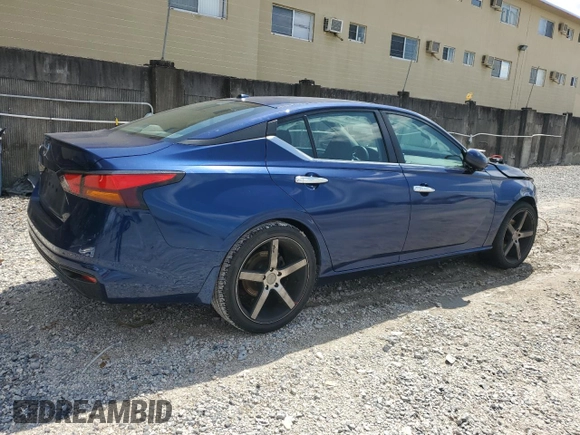 2019 Nissan Altima 2.5 S with VIN 1N4BL4BV2KC130563, listed as a Copart auction lot 52283975 with 189,163 mi miles and Non Repairable. Bid and sale history available at carsss.com. Image 3.